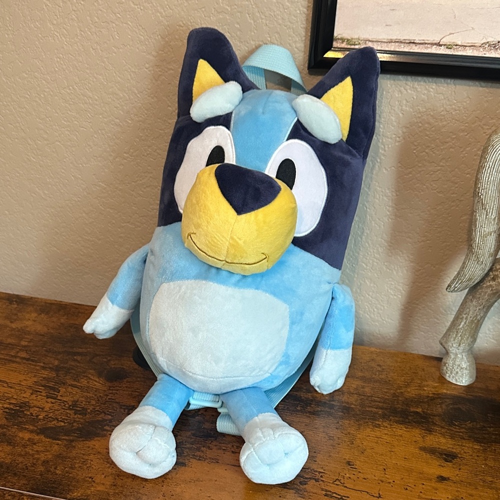 Bluey 🩷 Plush Backpack EUC